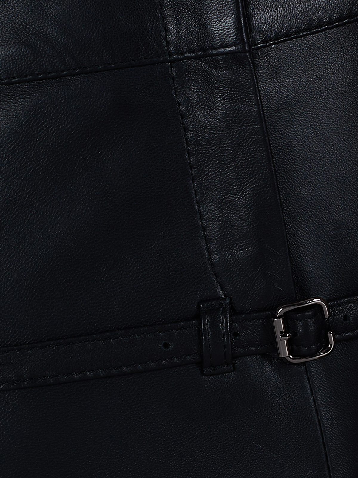 Fusta mini din piele cu curea